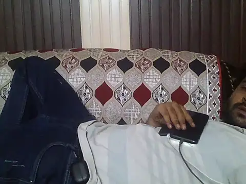 Snapshot of indihotguy chatting on 05/22/26, 01:13 indihotguy online show from 05/22/26, 01:13