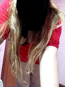 Snapshot of Botina-68 chatting on 03/08/25, 01:17 Botina-68 online show from 03/08/25, 01:17