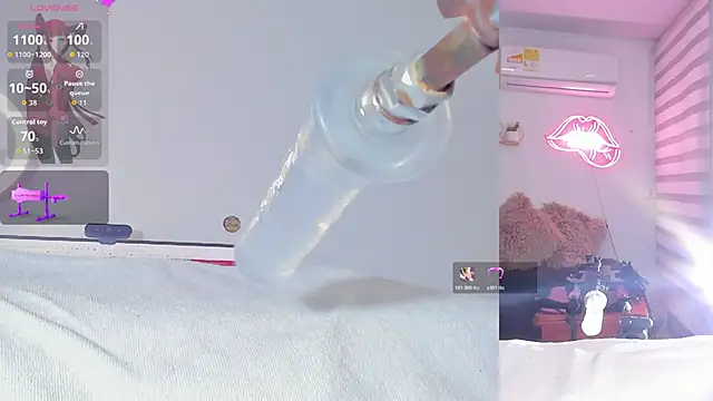 Maria Jones  online show from 04/17/26, 02:25