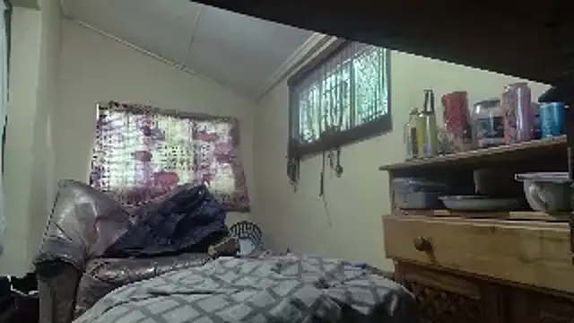 Snapshot of poesnuus999 chatting on 09/23/25, 10:51 poesnuus999 online show from 09/23/25, 10:51