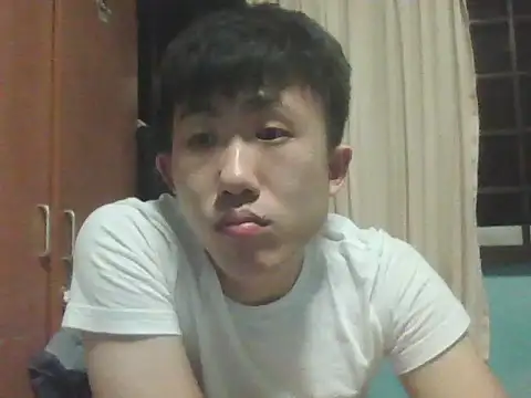 Snapshot of yj199510 chatting on 03/28/26, 04:50 yj199510 online show from 03/28/26, 04:50