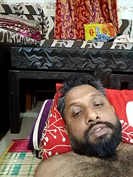 Snapshot of carria_homes chatting on 12/25/24, 04:32 carria homes online show from 12/25/24, 04:32