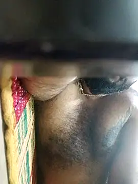 Snapshot of carria_homes chatting on 12/26/24, 08:32 carria homes online show from 12/26/24, 08:32