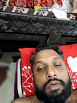 Snapshot of carria_homes chatting on 12/28/24, 03:58 carria homes online show from 12/28/24, 03:58