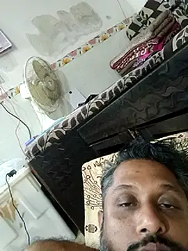 Snapshot of carria_homes chatting on 12/29/24, 08:48 carria homes online show from 12/29/24, 08:48