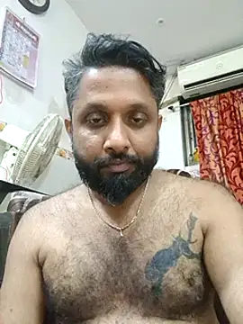 Snapshot of carria_homes chatting on 12/31/24, 02:14 carria homes online show from 12/31/24, 02:14