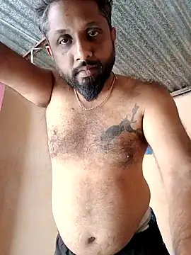 Snapshot of carria_homes chatting on 01/15/25, 03:33 carria homes online show from 01/15/25, 03:33