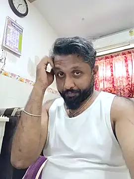 Snapshot of carria_homes chatting on 01/22/25, 08:40 carria homes online show from 01/22/25, 08:40