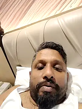 Snapshot of carria_homes chatting on 02/07/25, 11:56 carria homes online show from 02/07/25, 11:56