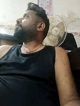 Snapshot of carria_homes chatting on 02/12/25, 12:55 carria homes online show from 02/12/25, 12:55