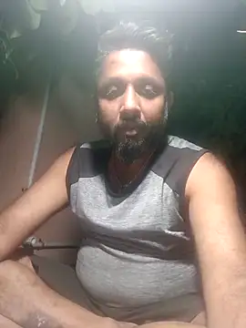 Snapshot of carria_homes chatting on 02/15/25, 02:11 carria homes online show from 02/15/25, 02:11