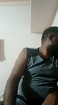 Snapshot of carria_homes chatting on 02/17/25, 05:53 carria homes online show from 02/17/25, 05:53