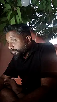 Snapshot of carria_homes chatting on 02/18/25, 01:22 carria homes online show from 02/18/25, 01:22