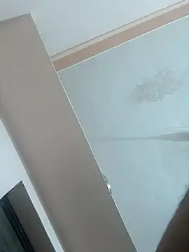 Snapshot of carria_homes chatting on 02/21/25, 04:40 carria homes online show from 02/21/25, 04:40