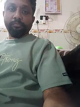 Snapshot of carria_homes chatting on 03/11/25, 12:17 carria homes online show from 03/11/25, 12:17