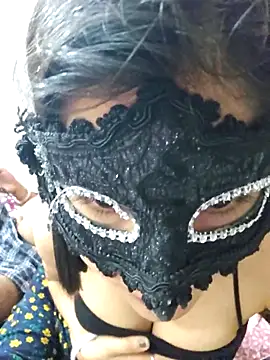 insta hotpair online show from 04/19/26, 05:45