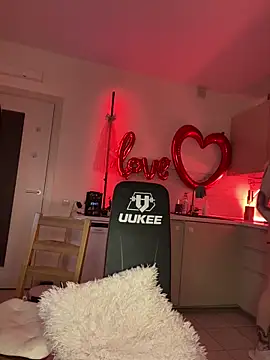 SOFYandMIKE online show from 02/09/26, 08:46