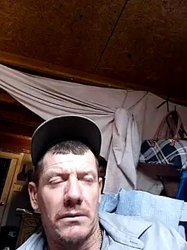 Snapshot of Playboy40 chatting on 10/04/25, 04:43 Playboy40 online show from 10/04/25, 04:43