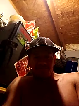 Snapshot of Playboy40 chatting on 10/10/25, 12:26 Playboy40 online show from 10/10/25, 12:26