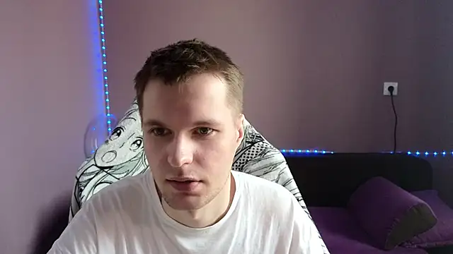 Leonnextdoor online show from 03/06/25, 06:52