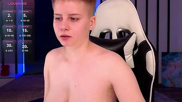 Snapshot of MissKrisWine chatting on 01/09/25, 02:40 MissKrisWine online show from 01/09/25, 02:40