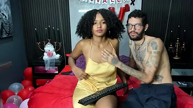 Snapshot of JenniferandBen chatting on 02/13/25, 01:29 JenniferandBen online show from 02/13/25, 01:29