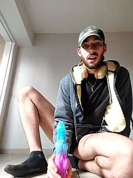 Snapshot of Levi_Latino chatting on 10/25/25, 10:23 Levi Latino online show from 10/25/25, 10:23