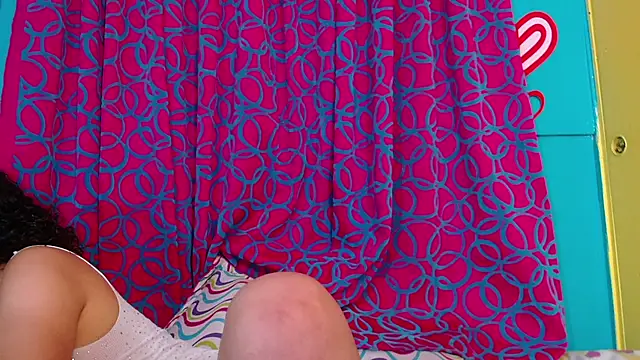 Snapshot of valerie_mase chatting on 03/14/25, 08:28 valerie mase online show from 03/14/25, 08:28