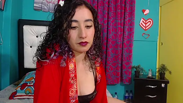 Snapshot of valerie_mase chatting on 10/20/25, 06:41 valerie mase online show from 10/20/25, 06:41