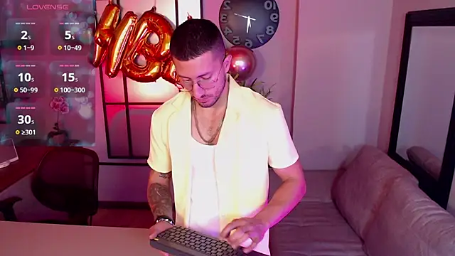 Snapshot of Nathan_rivers chatting on 01/18/25, 11:32 Nathan rivers online show from 01/18/25, 11:32