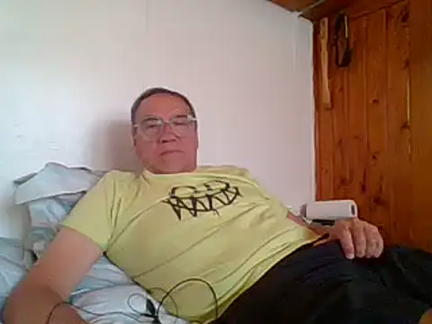 santiagon2015 online show from 01/17/25, 06:54