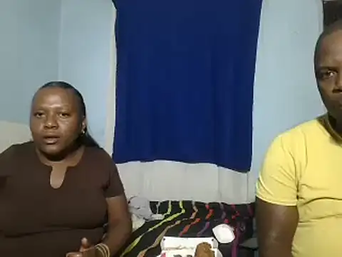 Snapshot of ThamiXX chatting on 02/05/25, 08:57 ThamiXX online show from 02/05/25, 08:57