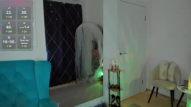 Lina Bennet online show from 04/05/26, 01:14