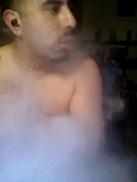 Snapshot of k1oudE chatting on 11/01/25, 09:33 k1oudE online show from 11/01/25, 09:33