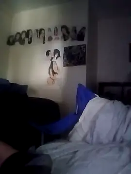 Snapshot of k1oudE chatting on 11/16/25, 04:56 k1oudE online show from 11/16/25, 04:56