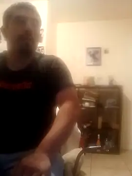 Snapshot of k1oudE chatting on 11/23/25, 02:44 k1oudE online show from 11/23/25, 02:44