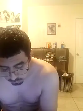 Snapshot of k1oudE chatting on 12/01/25, 12:26 k1oudE online show from 12/01/25, 12:26