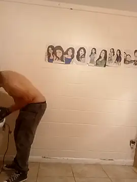 k1oudE online show from 02/12/26, 01:33