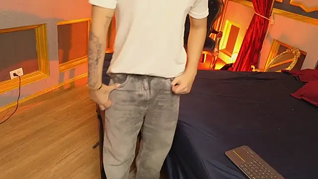 MarcoVitto online show from 11/04/25, 07:57