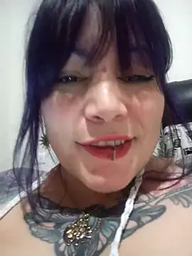 Snapshot of Miss_Amelie chatting on 02/18/25, 06:59 Miss Amelie online show from 02/18/25, 06:59