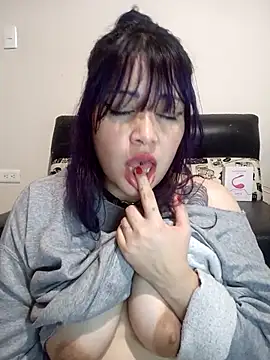 Snapshot of Miss_Amelie chatting on 02/20/25, 07:12 Miss Amelie online show from 02/20/25, 07:12