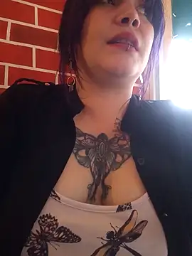 Snapshot of Miss_Amelie chatting on 03/05/25, 10:43 Miss Amelie online show from 03/05/25, 10:43