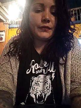 Snapshot of Miss_Amelie chatting on 03/12/25, 02:30 Miss Amelie online show from 03/12/25, 02:30