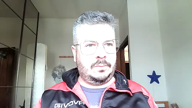 TinyPiercedCutie online show from 01/20/25, 09:56