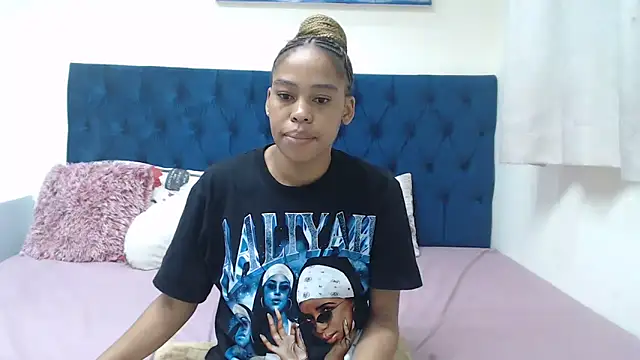 Snapshot of naughtiest_baddy chatting on 02/09/25, 06:37 naughtiest baddy online show from 02/09/25, 06:37