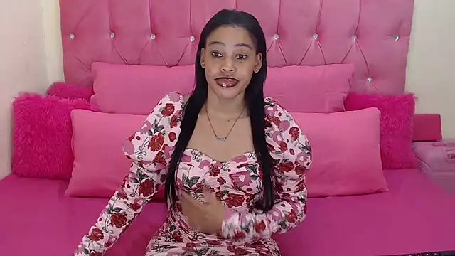 Snapshot of naughtiest_baddy chatting on 10/05/25, 06:39 naughtiest baddy online show from 10/05/25, 06:39