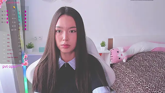 kittenrisha online show from 06/15/26, 04:04
