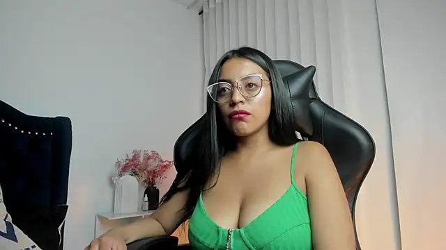 Xewa  online show from 02/21/25, 02:28