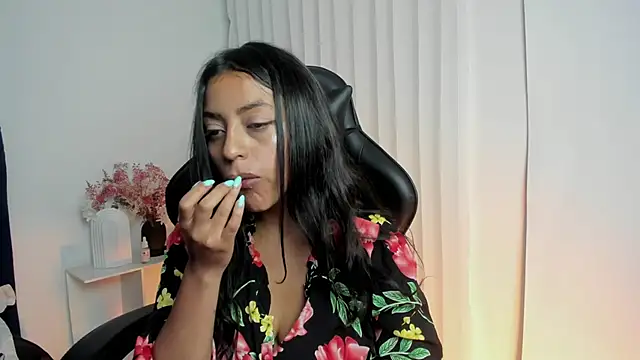 Xewa  online show from 03/02/25, 02:19