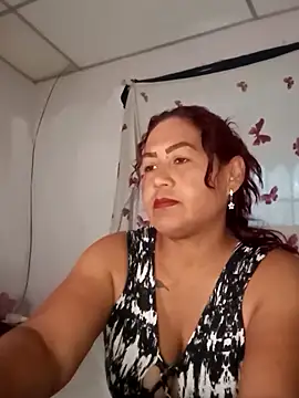 Snapshot of Abigail_BigTits chatting on 01/15/25, 07:01 Abigail BigTits online show from 01/15/25, 07:01